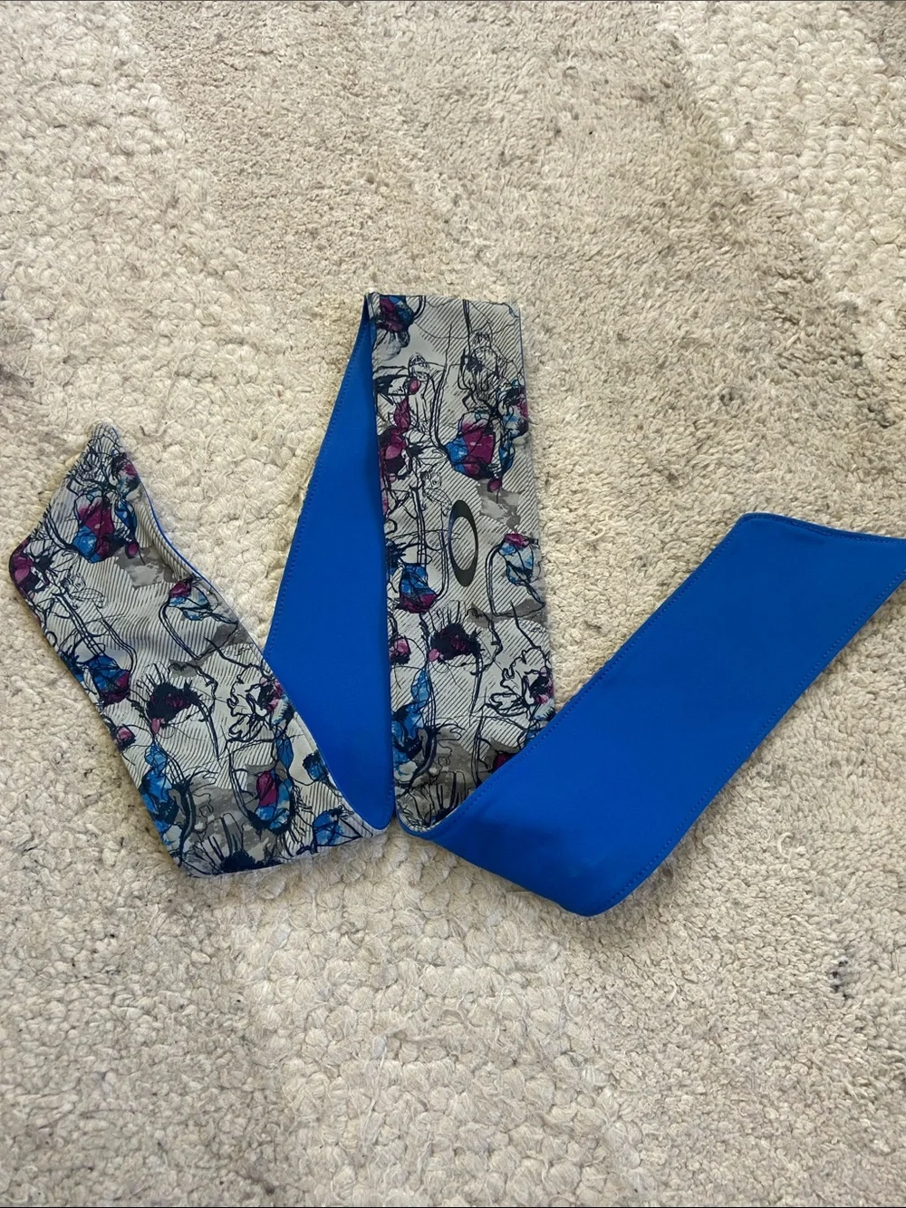 ✨5 for $15✨ Oakley Floral Reversible Headband Hair Tie